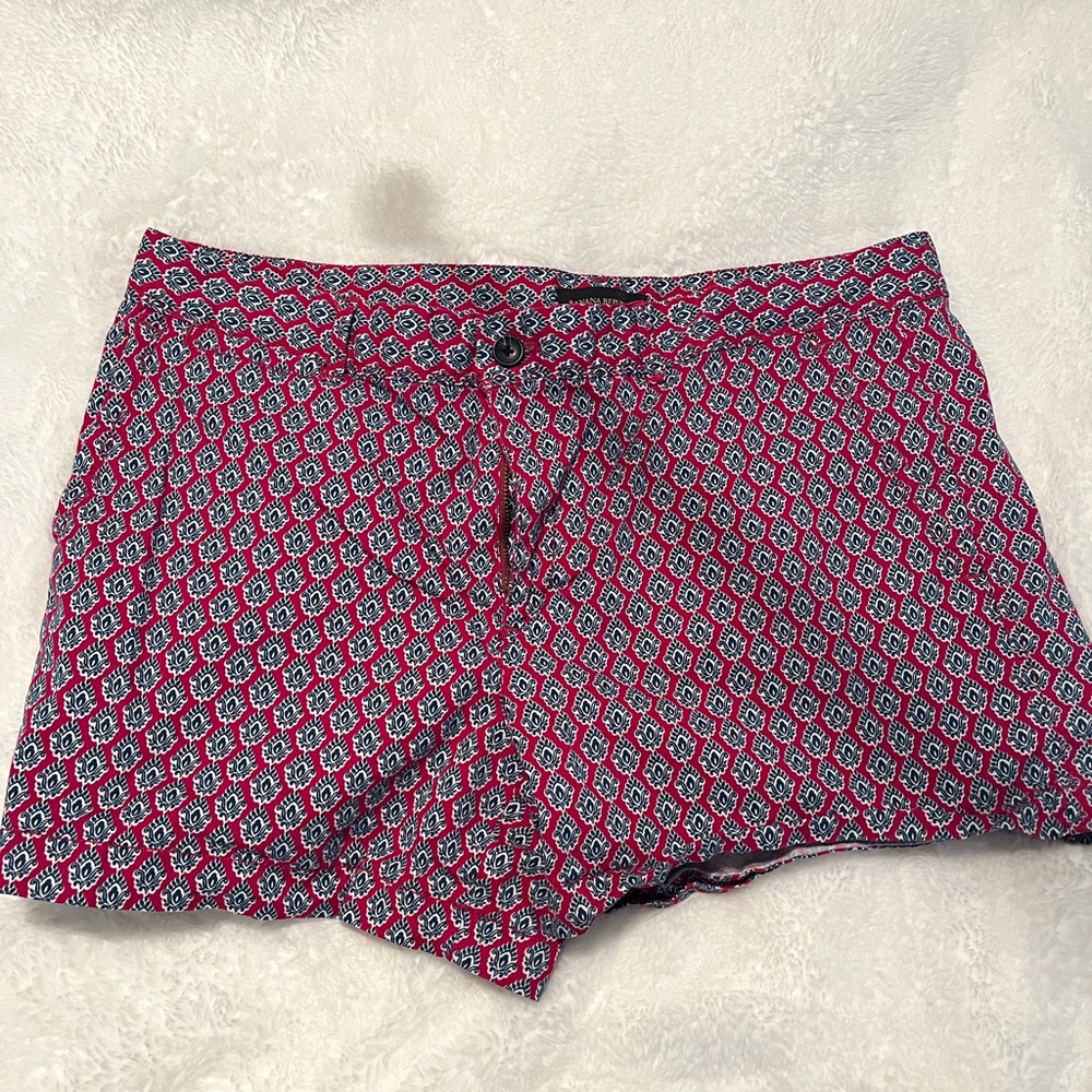 Women’s Banana Republic Size 14 Casual Shorts.
